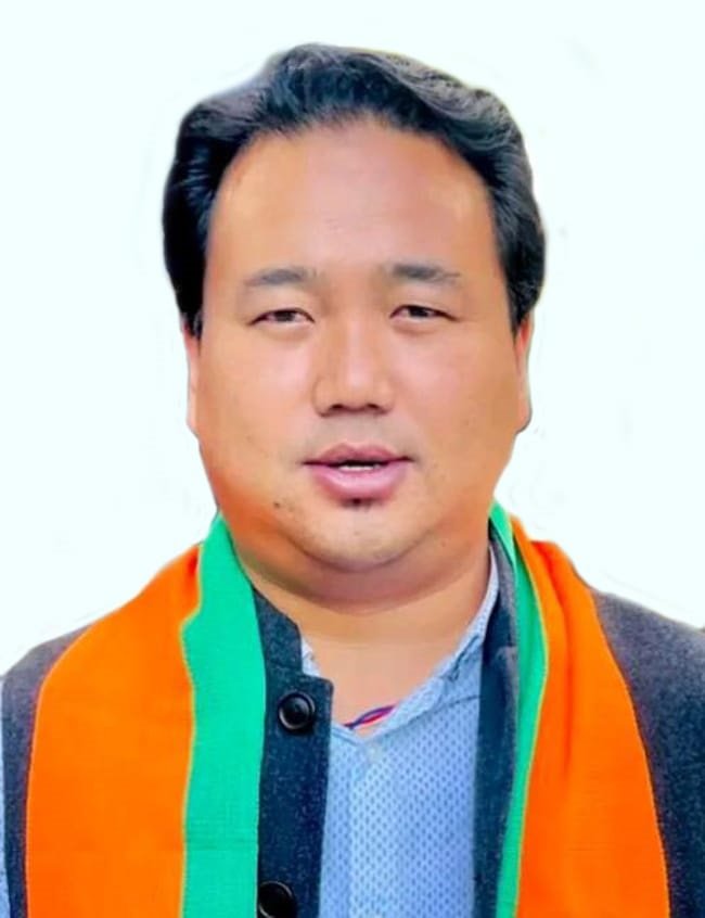 Tseten Chombay Kee